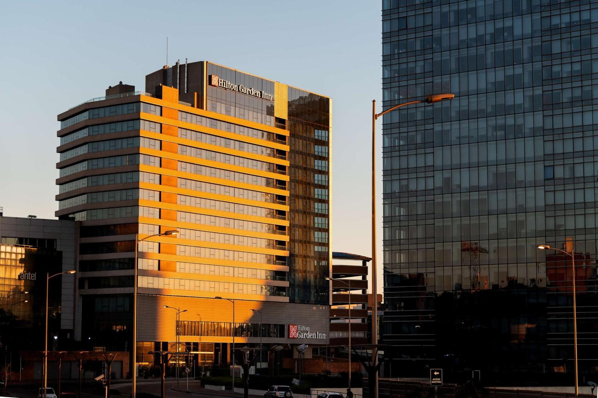 Hilton Garden Inn Montevideo Exterior photo